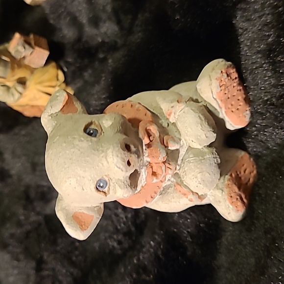 Vintage 9 Pig Figurines one is salt shaker - Picture 9 of 13